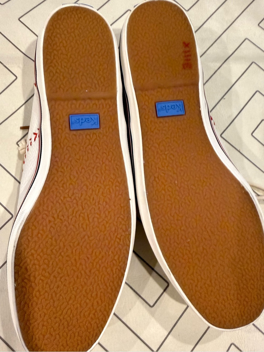 New Keds Women's White Baseball-Stitch Oxford Shoe - Picture 13 of 13